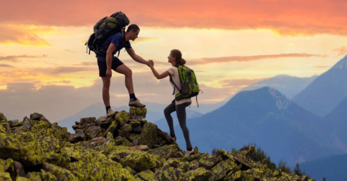  15 Tips Aman Mendaki Gunung untuk Solo Traveler